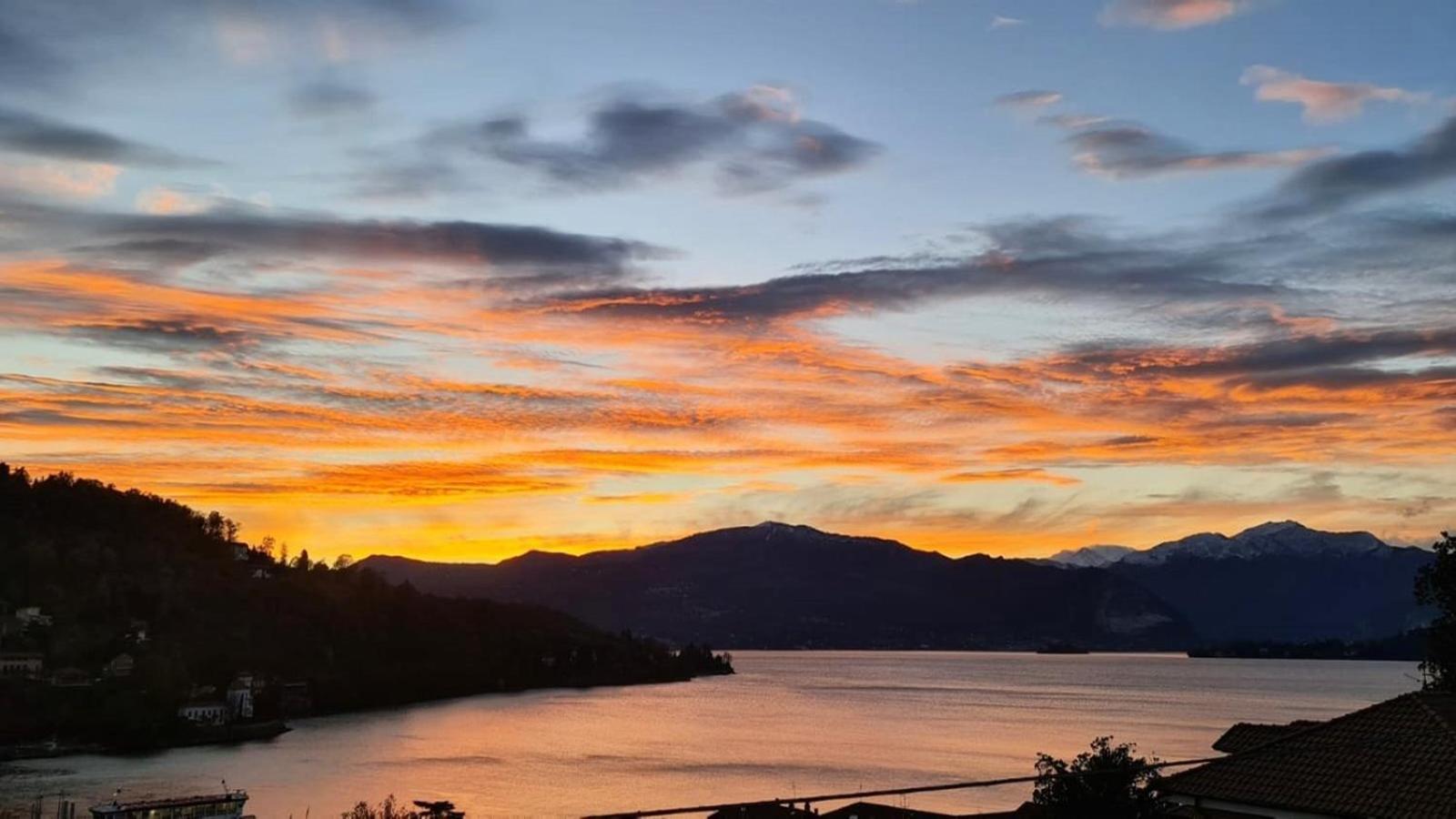 Appartamenti I Fiori Del Lago Laveno Exterior foto