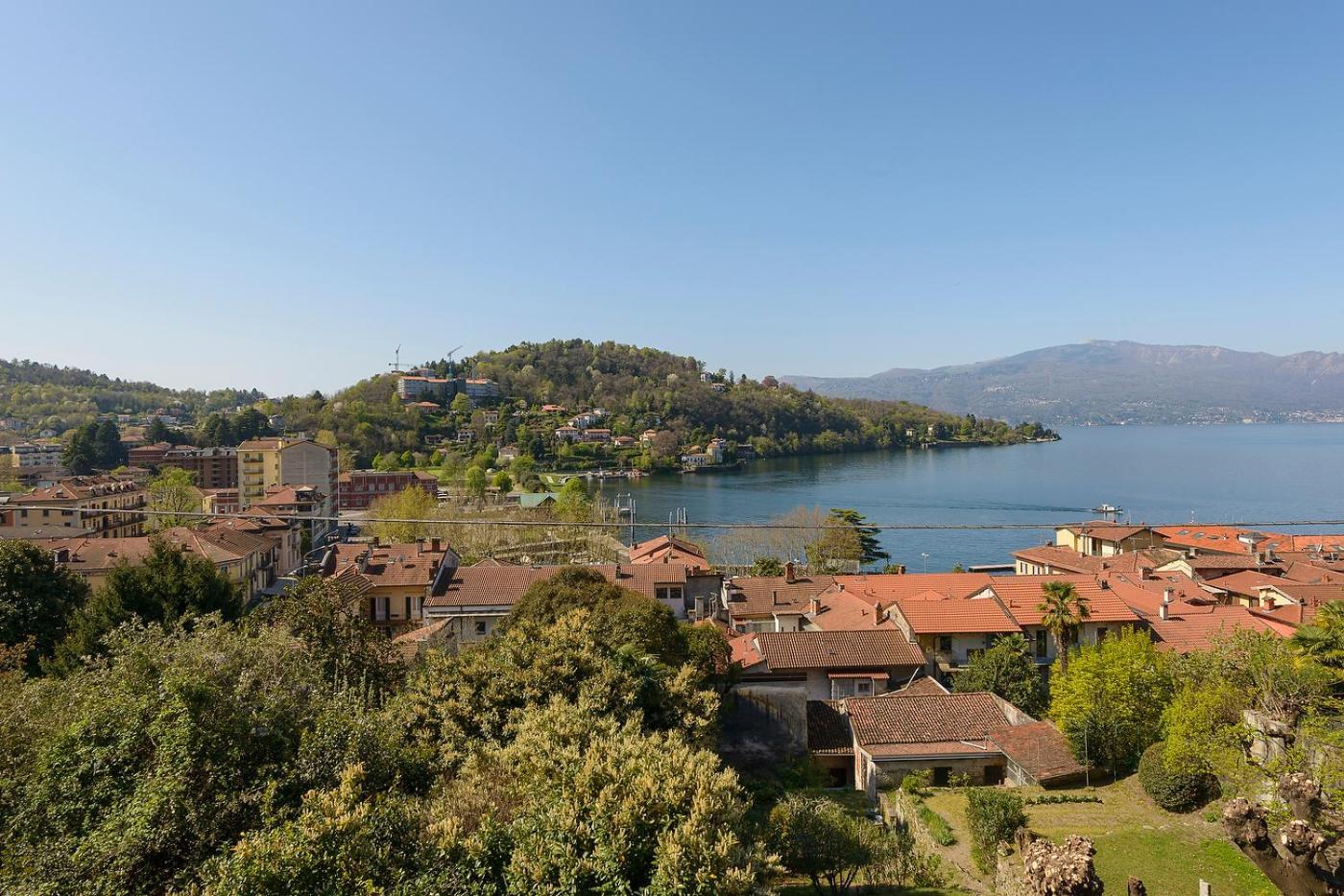 Appartamenti I Fiori Del Lago Laveno Exterior foto